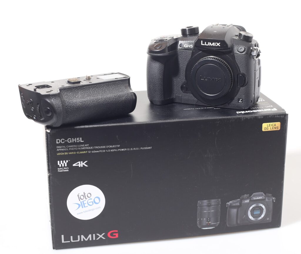 FOTOCAMERA DIGITALE MIRRORLESS PANASONIC GH5. CORPO.