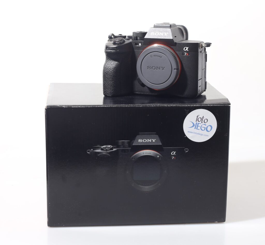 FOTOCAMERA DIGITALE MIRRORLESS FF SONY A7R 5. CORPO.
