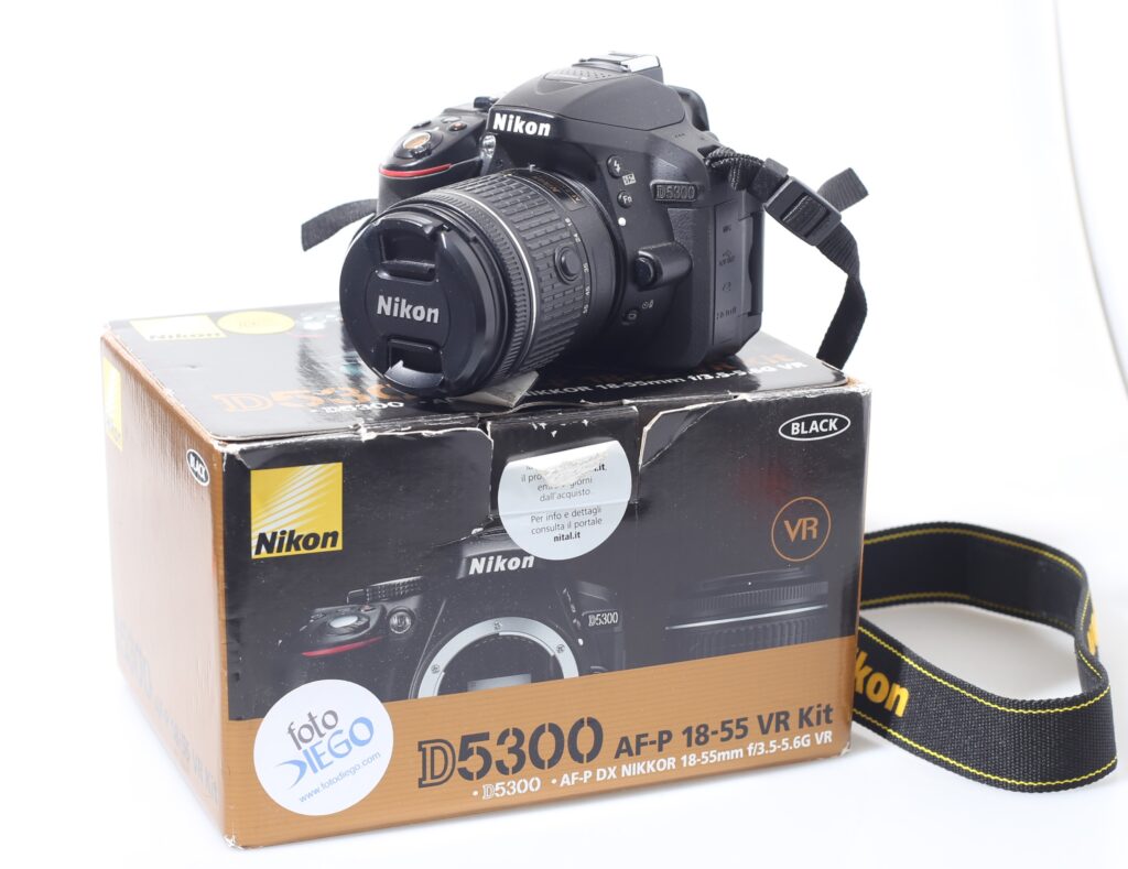 FOTOCAMERA DIGITALE REFLEX NIKON D5300 + 18-55 MM VR.